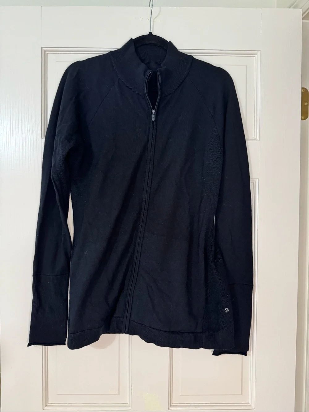 Women’s LuluLemon Black Zip-Up Merino Wool Sweater Sz 12